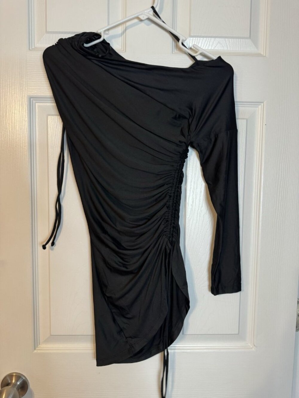 BCBGMaxAzria Dress Black XS One Long Sleeve Stretch Sheath Washable Party NEW - Picture 3 of 8